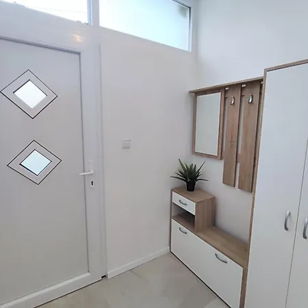 By Foot Apartment