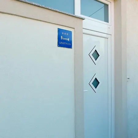 By Foot Apartment *